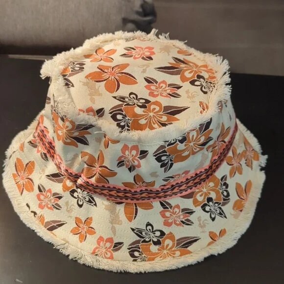 Disney Moana Bucket Hat brand new with tag - Picture 1 of 13